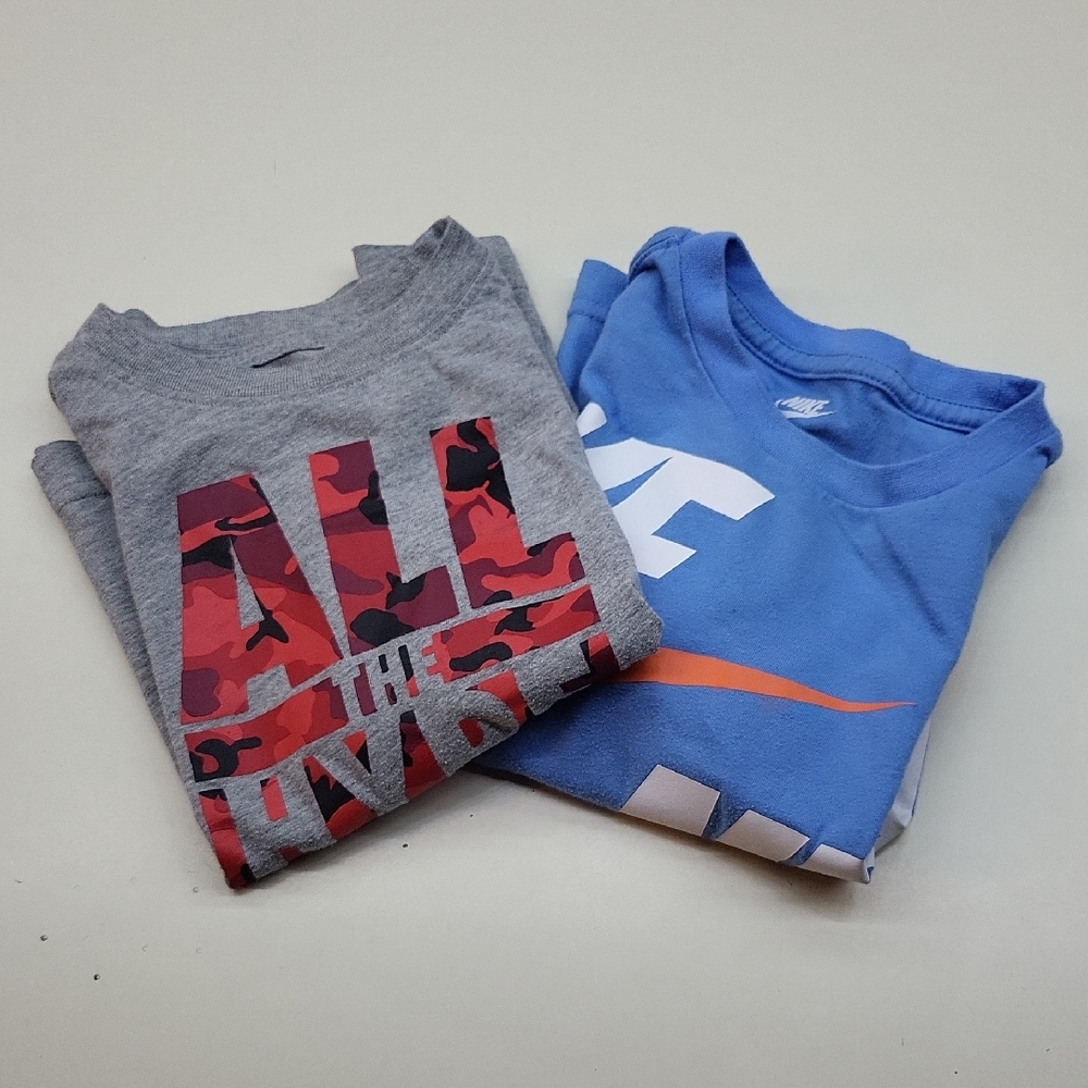 *Nike Toddler Graphic Shirts